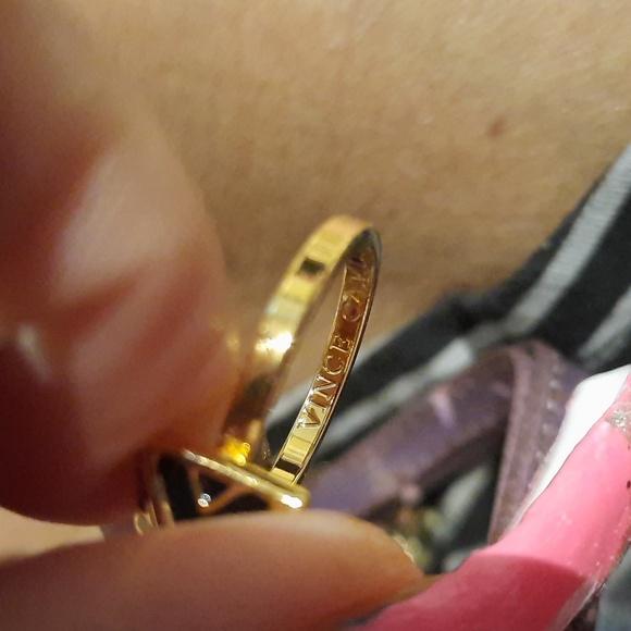 New AUTHENTIC GENUINE GOLD over brass SIGNED VINCE CAMUTO PYRAMID RING - Picture 2 of 2